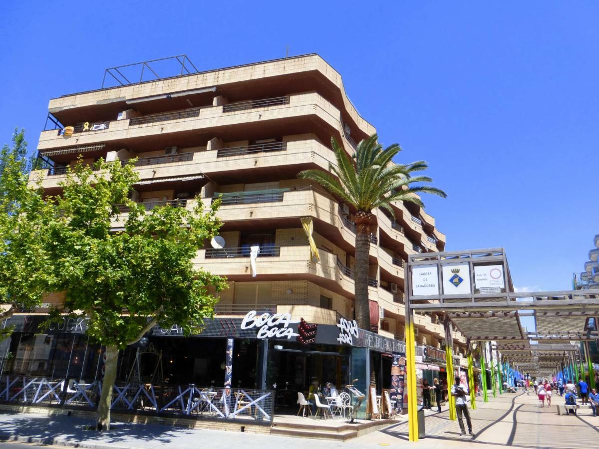 伦塔尔玛阿扎哈尔公寓式酒店 萨洛 外观 照片
